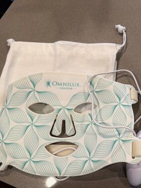 Omnilux Contour Face Red Light Mask
